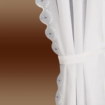 Raffhalter / Raffbänder uni weiß 3 x 30 cm Beispielbild