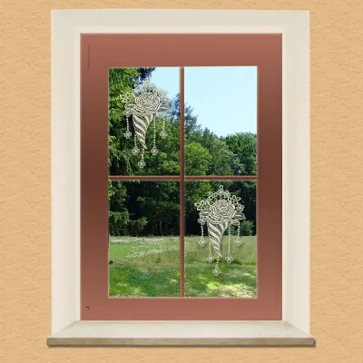 Rosenhänger Klassisches Fensterbild am Fenster