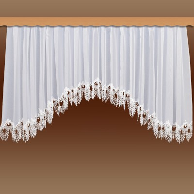 Edler Blumenfenster-Store Nastja weiß mit gebogter Fächerspitze vor Hintergrund