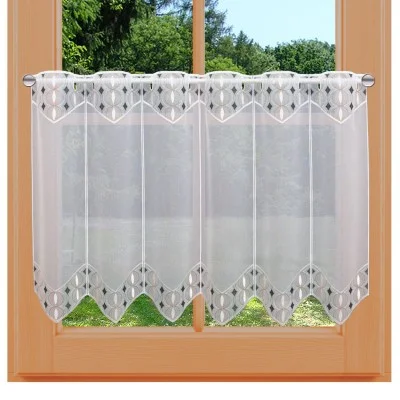 Scheibengardine Onion mit weiss anthrazit und lachsfarbener Stickerei am Fenster