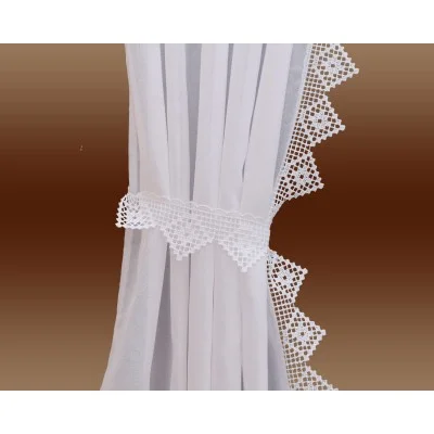 Seitenschalgarnitur Lydia Detailbild mit Raffhaltern