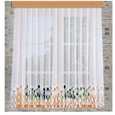 Sockel-Store Samila weiß am Fenster dekoriert