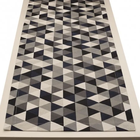 Tischläufer Hedda in Leinenoptik mit Dreiecksmuster