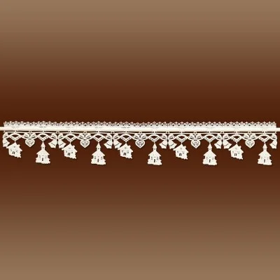 Winter-Feenhaus-Spitzenkante Seifener Kirche 11cm natur vor einem Hintergrund