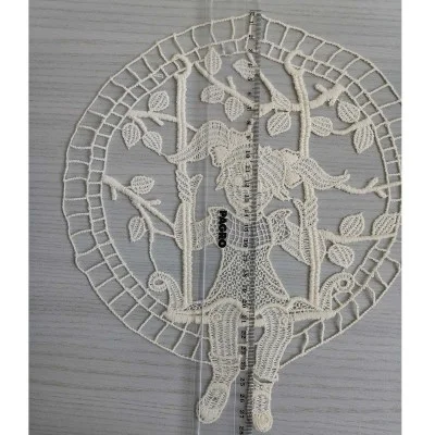 Dekorino Mädchen auf der Schaukel echte Plauener Spitze Maße Hochkant