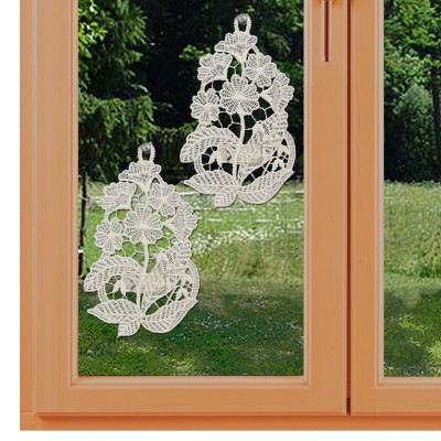 2er-Set Klassische Fensterbilder  mit Primeln am Fenster