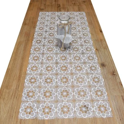 Luftspitzen-Tischläufer Felipa Plauener Spitze natur  Dekobeispiel