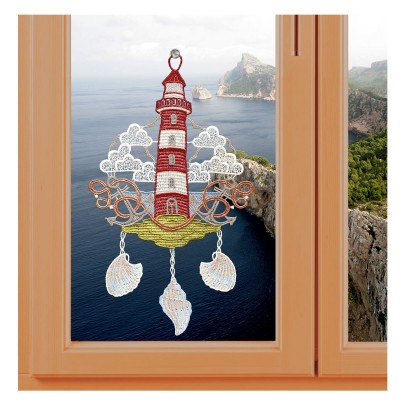 Maritimes Fensterbild Leuchtturm mit Muscheln Plauener Spitze inkl. Saughaken vor Fenster mit Meeresblick