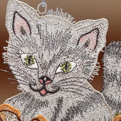 Fensterbild Katz und Maus im Schuh Nahaufnahme