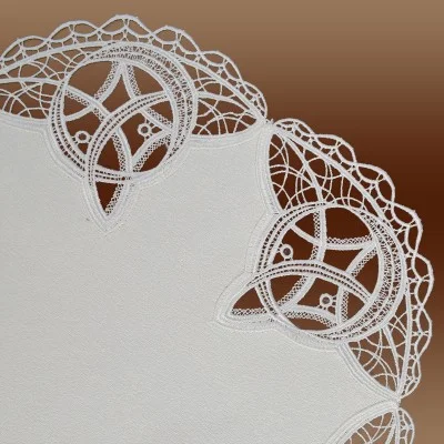 Deckchen Läufer Romina sekt rund mit Spitze Ausschnitt