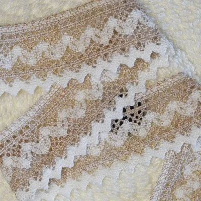 Borte Wendy beige-braun Ausschnitt