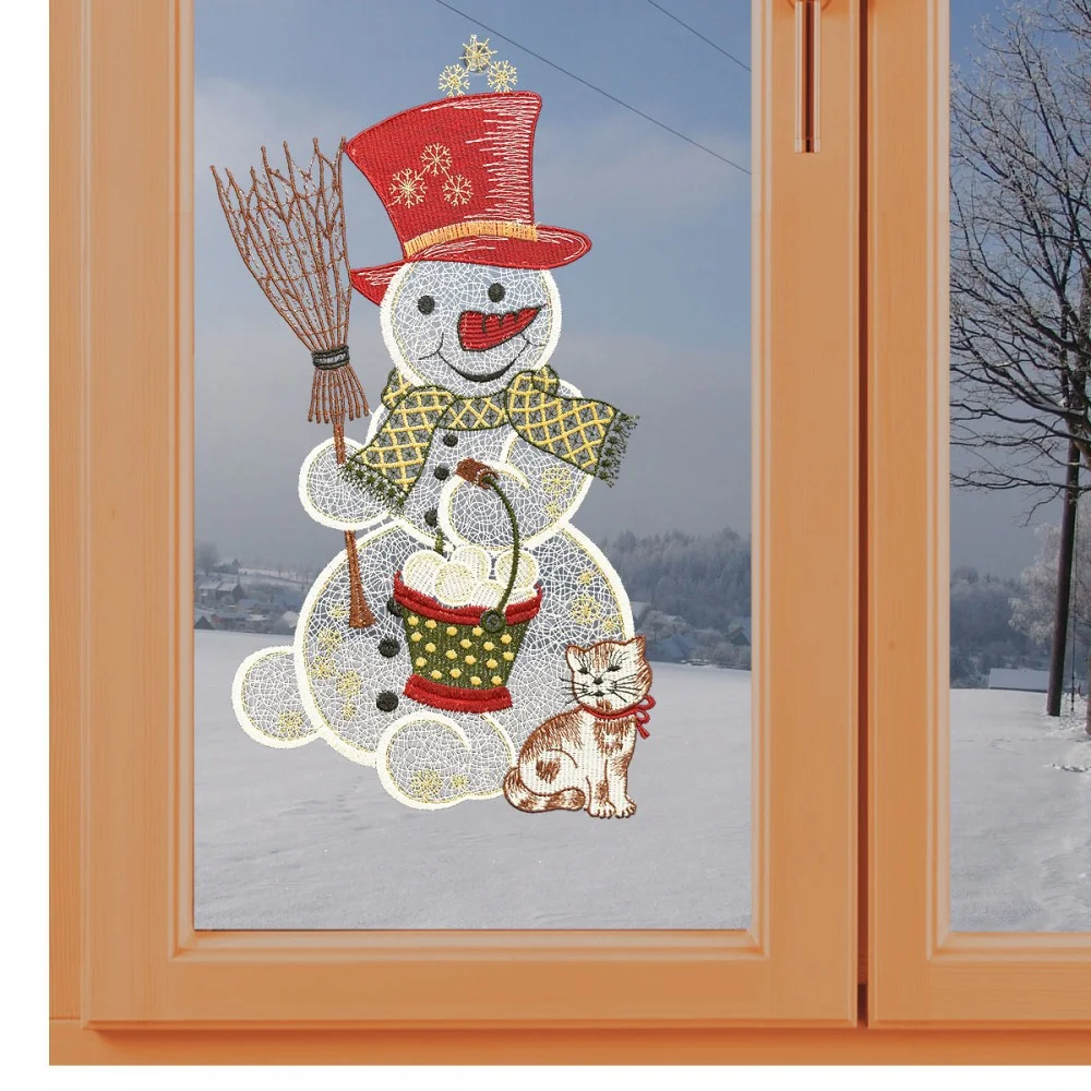 Spitzenbild Schneemann mit Katze aus Plauener Stickerei am Fenster