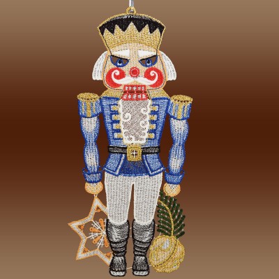 Fensterhänger Nussknacker in blau aus Plauener Spitze Musterbild