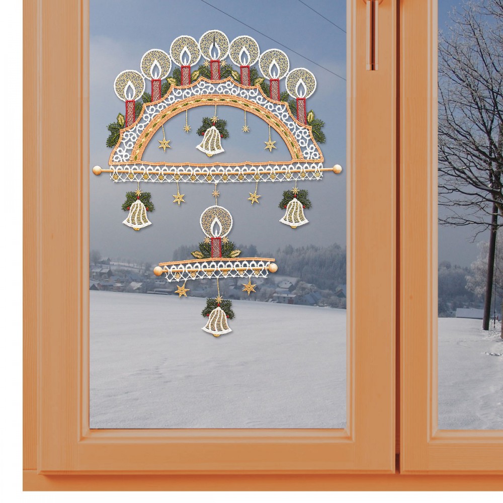 Mobile Fensterbild Lichterbogen aus Plauener Spitze am Fenster