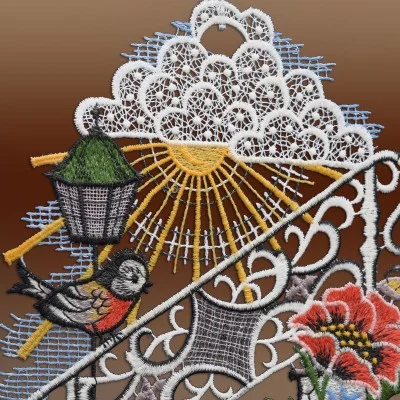 Fensterdeko Kätzchen mit Laterne Plauener Stickerei Detailbild