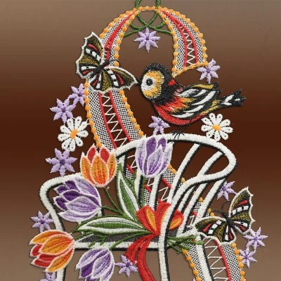 Fensterdeko Tulpenstrauß mit Schmetterling aus Plauener Spitze Detailbild