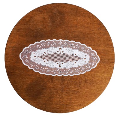 Tischdeko Toska oval aus Plauener Spitze Musterbild