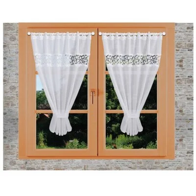 Landhaus-Gardine Carmelita im Blätterdesign Dekobeispiel