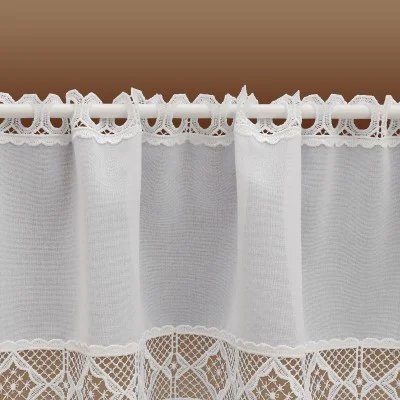 Bogenstore Lavina Detailansicht Plauener Stickerei Lochschaube