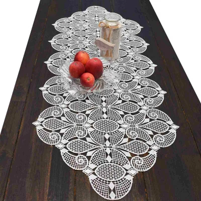 Spitzendecke Tilda aus Plauener Spitze Beispielbild