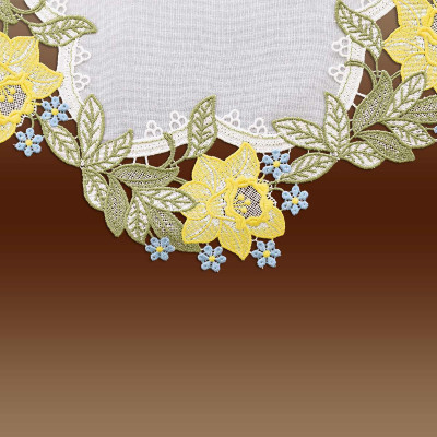 Bunte Scheibengardine Narzisse aus Plauener Stickerei Detailbild