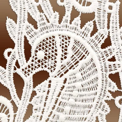 Fensterbild Seepferdchen aus Echter Plauener Spitze natur im Detail