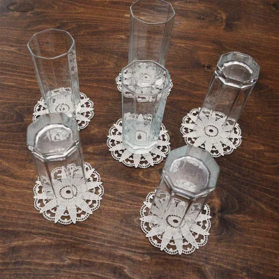 Dekobeispiel Glas-Untersetzer Annegret in Blumenform