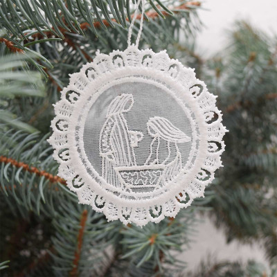 Kleiner Anhänger Krippe mit Organza