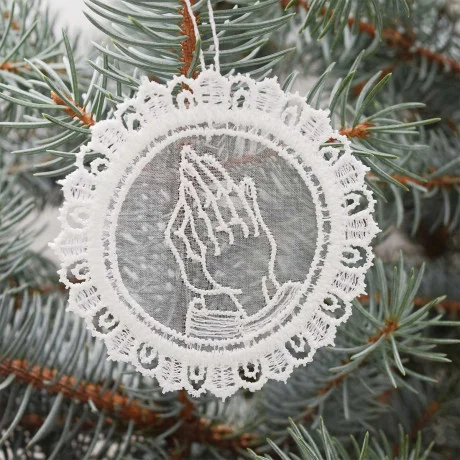 Kleiner Anhänger Betende Hände mit Organza