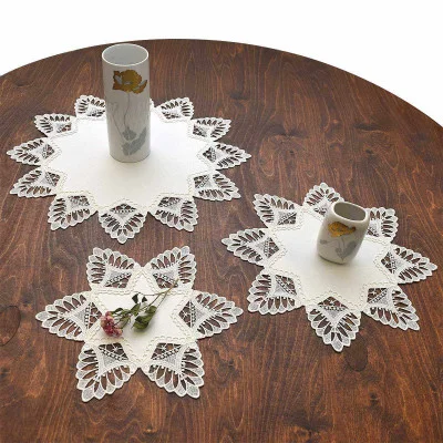 Tischdecken-Serie Viola in Sternform Dekobeispiel