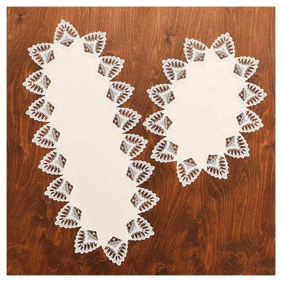 Rahmendeckchen Viola mit klassischem Muster