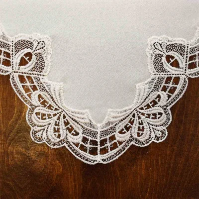 Tischdecke Camilla Detailbild moderne Stickerei