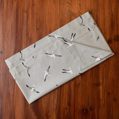 Landhaus-Tischdecke Ilma Möwe mit Kuvertsaum