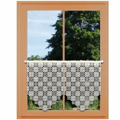 Mini-Flächengardine Roana am Fenster dekoriert