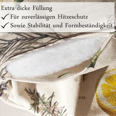 Eine Nahaufnahme eines Stoffbeutels mit Blumen- und Zitronenmustern. Der Beutel ist teilweise geöffnet und zeigt eine dicke Füllung. Texteinblendungen in deutscher Sprache heben die Merkmale hervor: „Extra dicke Füllung“, „Für zuverlässigen Hitzeschutz“ und „Sowie Stabilität und Formbeständigkeit“.