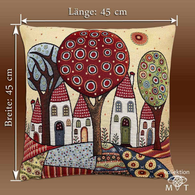 Eine quadratische Kissenhülle in Retro-Optik mit einem farbenfrohen, verspielten Design aus Häusern und Bäumen. Das Kissen ist 45 cm lang und 45 cm breit und mit künstlerischen Mustern versehen – perfekt für Vintage-Charme.
